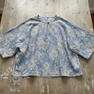 Tessuto di cotone JEANS EMBROIDERY Bouquet light blue