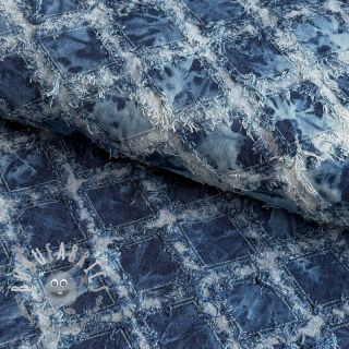 JEANS Distressed Denim