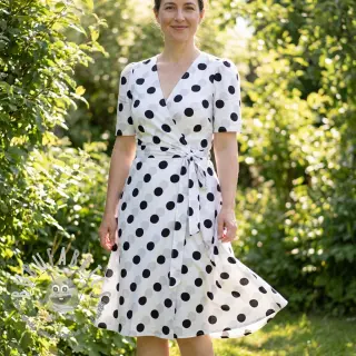 Viscosa RADIANCE Polka BIG dot white