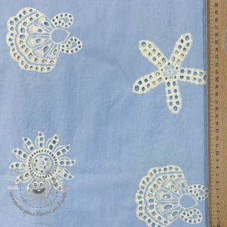 Tessuto di cotone EMBROIDERY Sea ornaments light blue