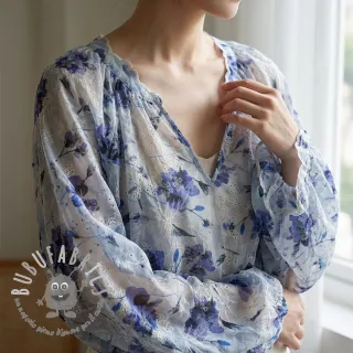 Tessuto in cotone con una miscela EMBROIDERY Rose blue