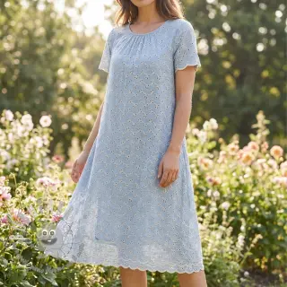 Tessuto di cotone EMBROIDERY Rosemary light blue