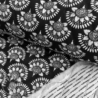 Tessuto di cotone VOILE STEPPED Bouquet flowers black digital print