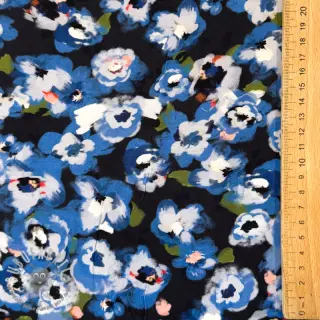 Viscosa POPLIN STRETCH Painted flowers navy digital print