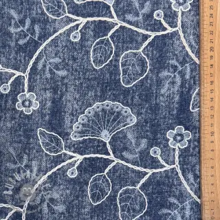 JEANS EMBROIDERY Luxurious washed