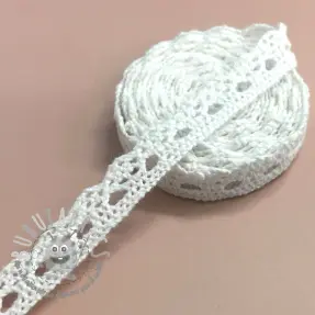Madeira Ornament white 11